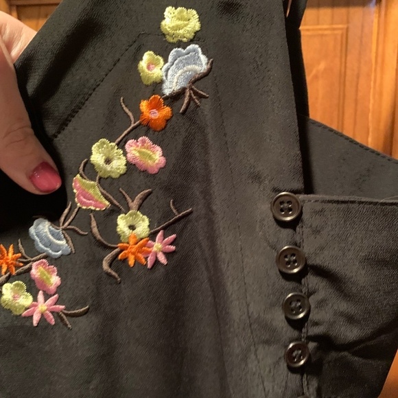 Jack by BB Dakota Agnesi Crepe Embroidered Jumpsuit in Black Medium - Picture 6 of 8